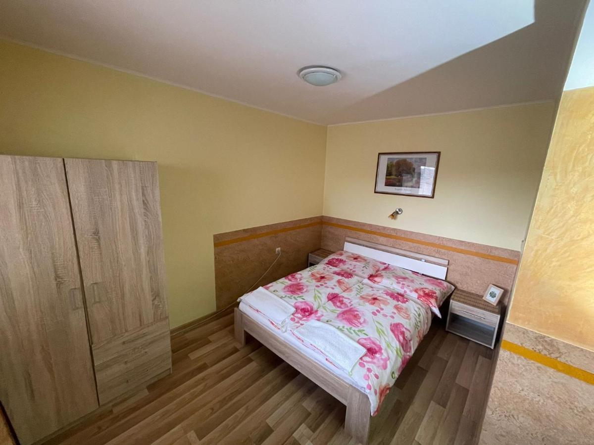 Sifra 276 Hotel Nová Lesná Buitenkant foto
